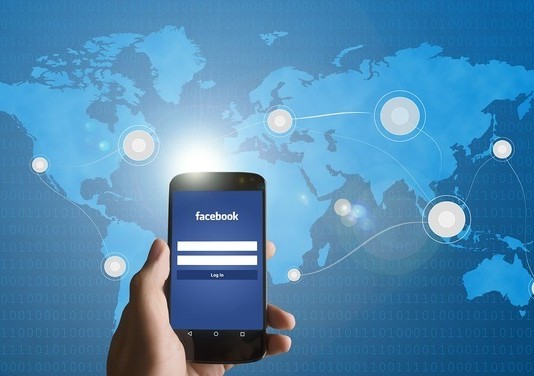Facebook y Twitter para empresas.